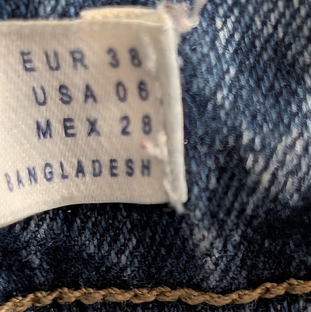 Zara Women's Distressed Skinny Jeans, Size 6, Stretch, Mid-Rise, Light Wash - Picture 13 of 13